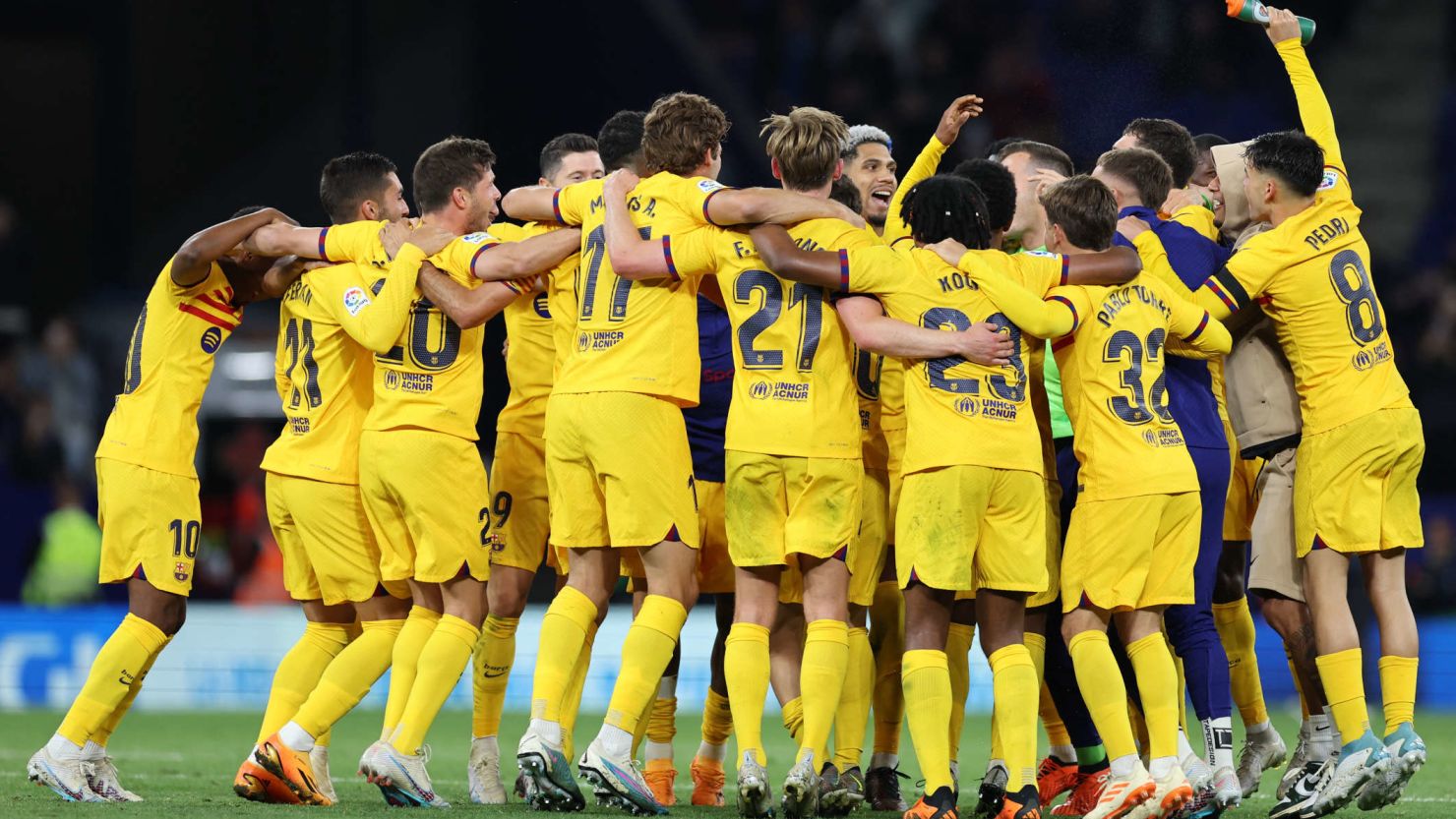 一个出乎意 一个出乎意